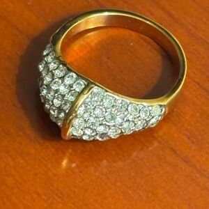 Elegant Gold and Silver Crystal Ring